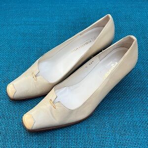Roberto  Capucci Ingledews Women’s High Heels in Cream Size 7